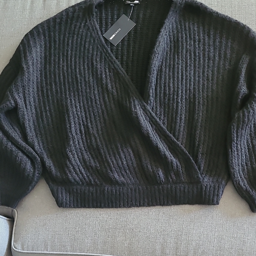 Fashion Nova Black V-Neck Sweater
